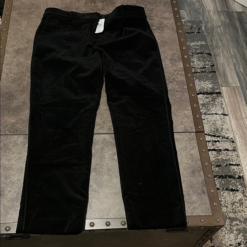 Ann Taylor Black Cropped Ankle Pants